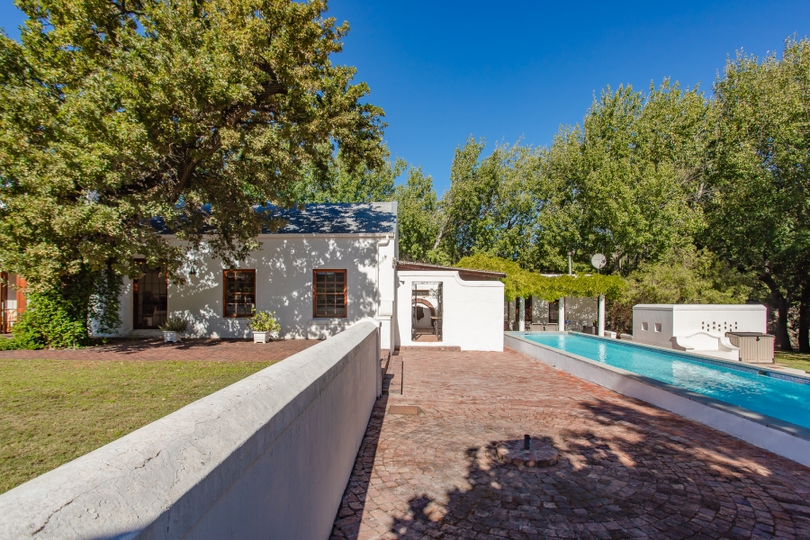 7 Bedroom Property for Sale in Franschhoek Western Cape
